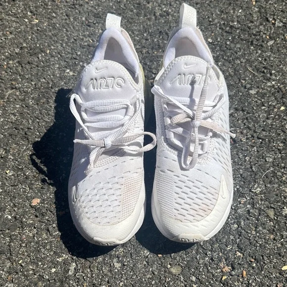 Nike White Air Max 270 Sneakers size 4Y big kids - Back to school - Picture 2 of 9